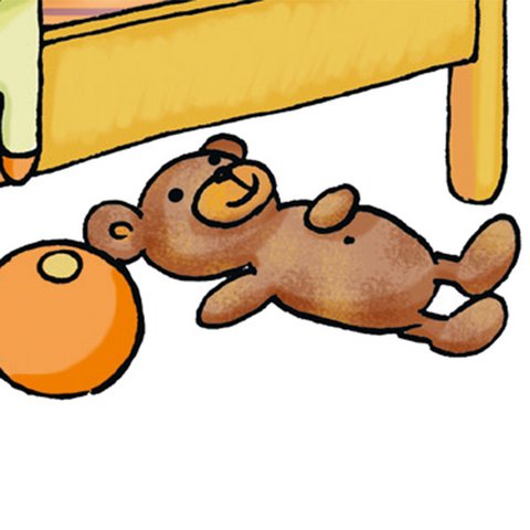 Ball und Teddy neben Bett