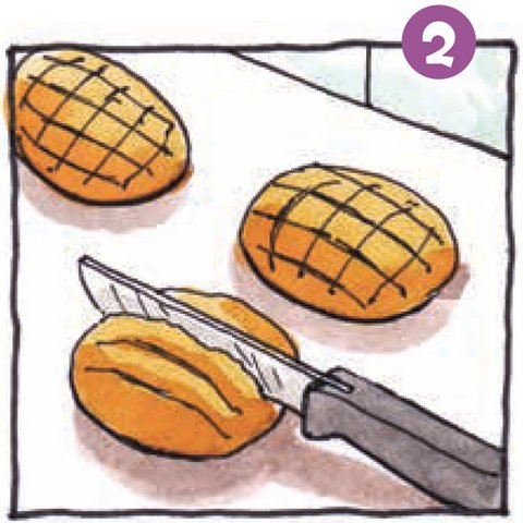 Mit Messer Gitter in drei Brötchen schneiden.