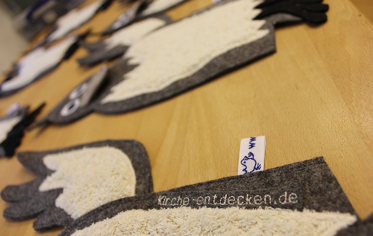 Handpuppen mit Stickerei kirche-entdecken.de