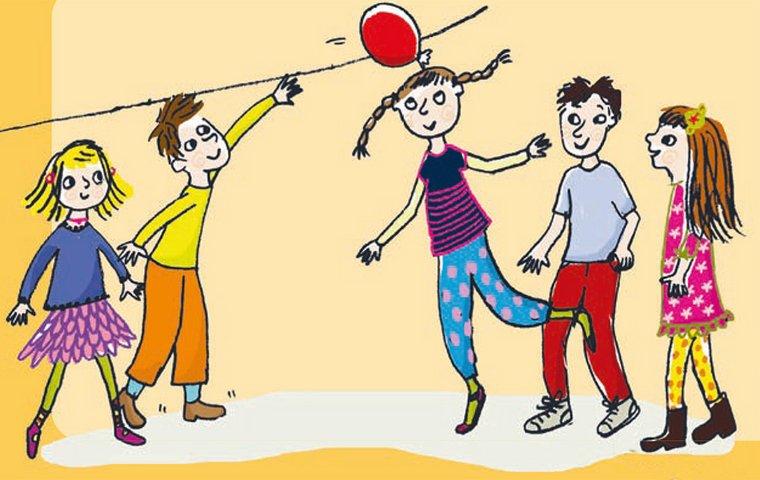 5 Kinder spielen mit Luftballon