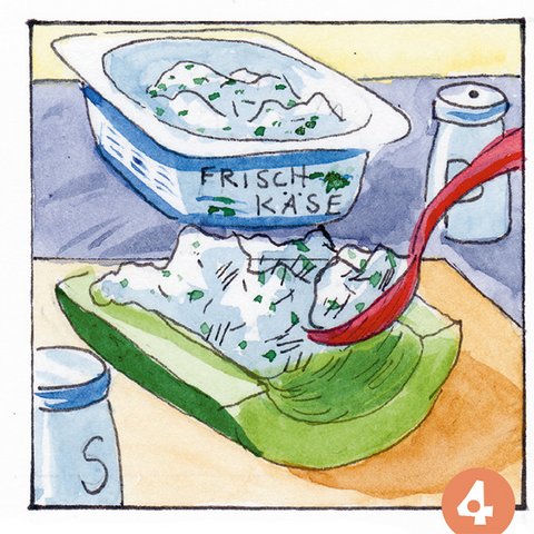 Gurkenstücke mit rotem Löffel mit Kräuterfrischkäse füllen und mit Salz und Pfeffer würzen.