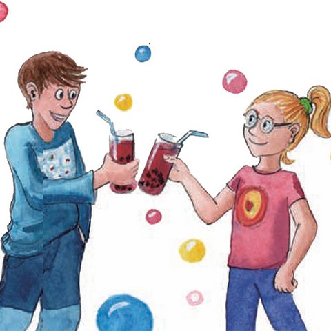 Zwei Kinder stoßen mit Bubble-Tea an.