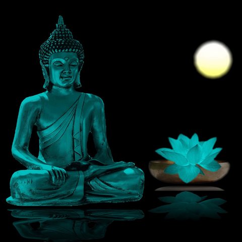 Buddha mit Vollmond