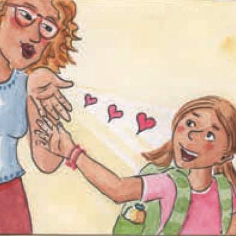 Frau pustet rosa Herzchen zu Kind mit Schulranzen.