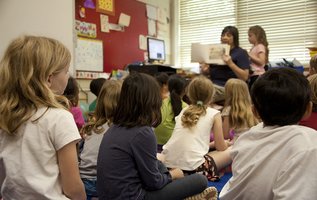 Kinder in einer Schulklasse