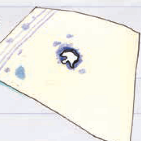 Blatt Papier mit blauen Tintenklecksen und Loch